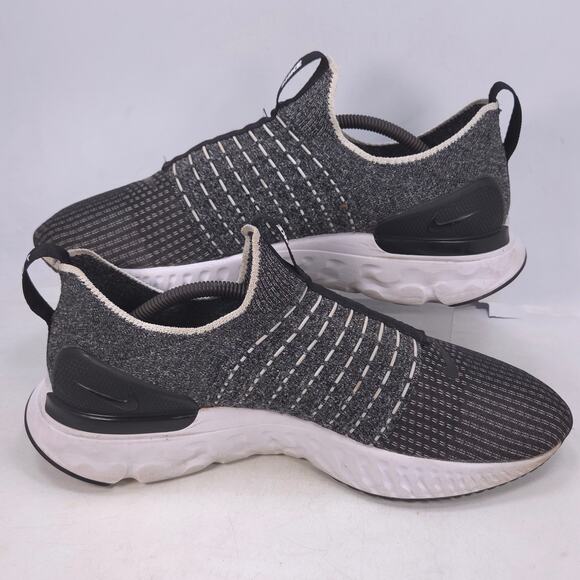Nike React Phantom Run Flyknit 2 Athletic Shoe Mens Size 11.5 CJ0277-003 Gray - Picture 5 of 10